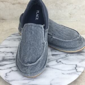 PLACE Blue Slip-On Canvas Loafer Size 5